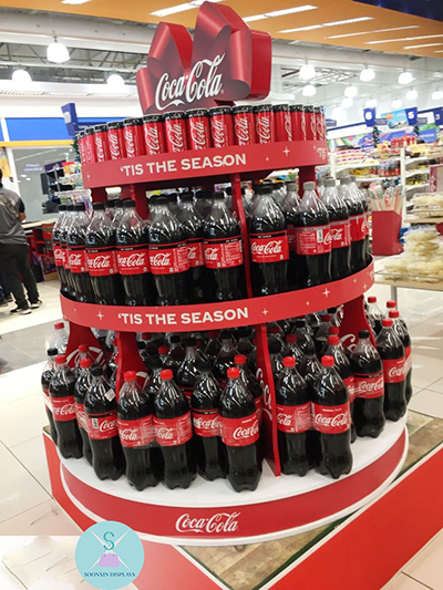 Idéias de exibição de varejo: como a Coca-Cola mantém o buzz 1